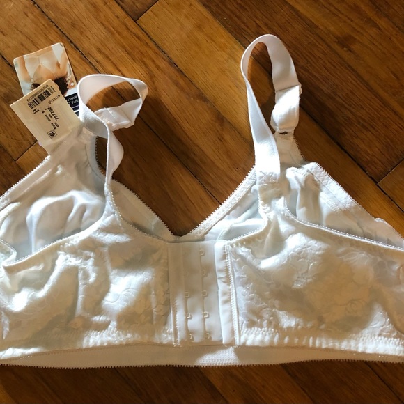 NWT Bali Spa Closure Wirefree Bra in Size 42D - Picture 4 of 6